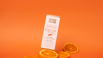 Graphic showing Solomons Gold orange chocolate bar